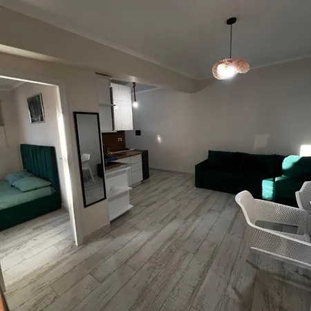 Apartment Family *